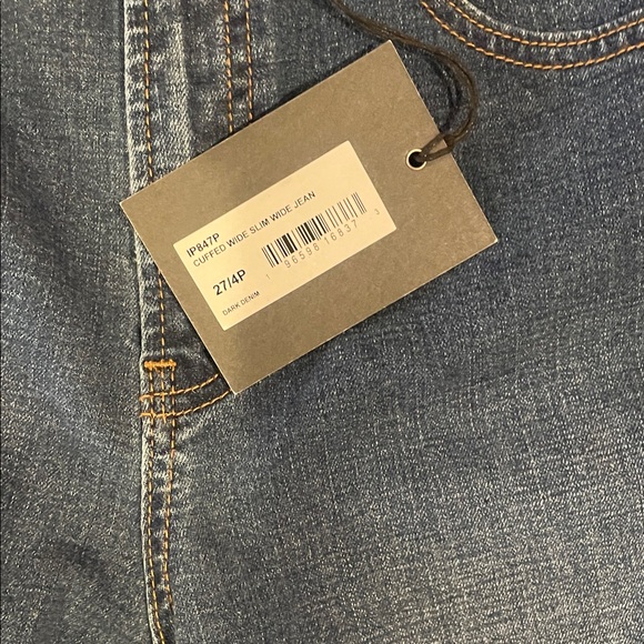 Stylish‎ Wide-Leg Jeans in Deep Blue - Picture 4 of 7